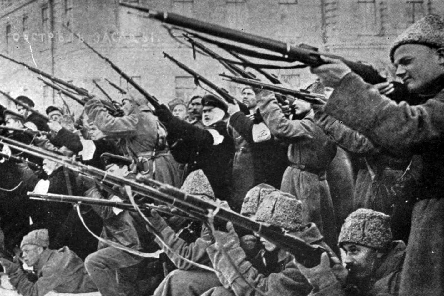 Revolution Rusa Visiones sobre la Revolución Rusa en la UDP - por Matías Hinojosa ...