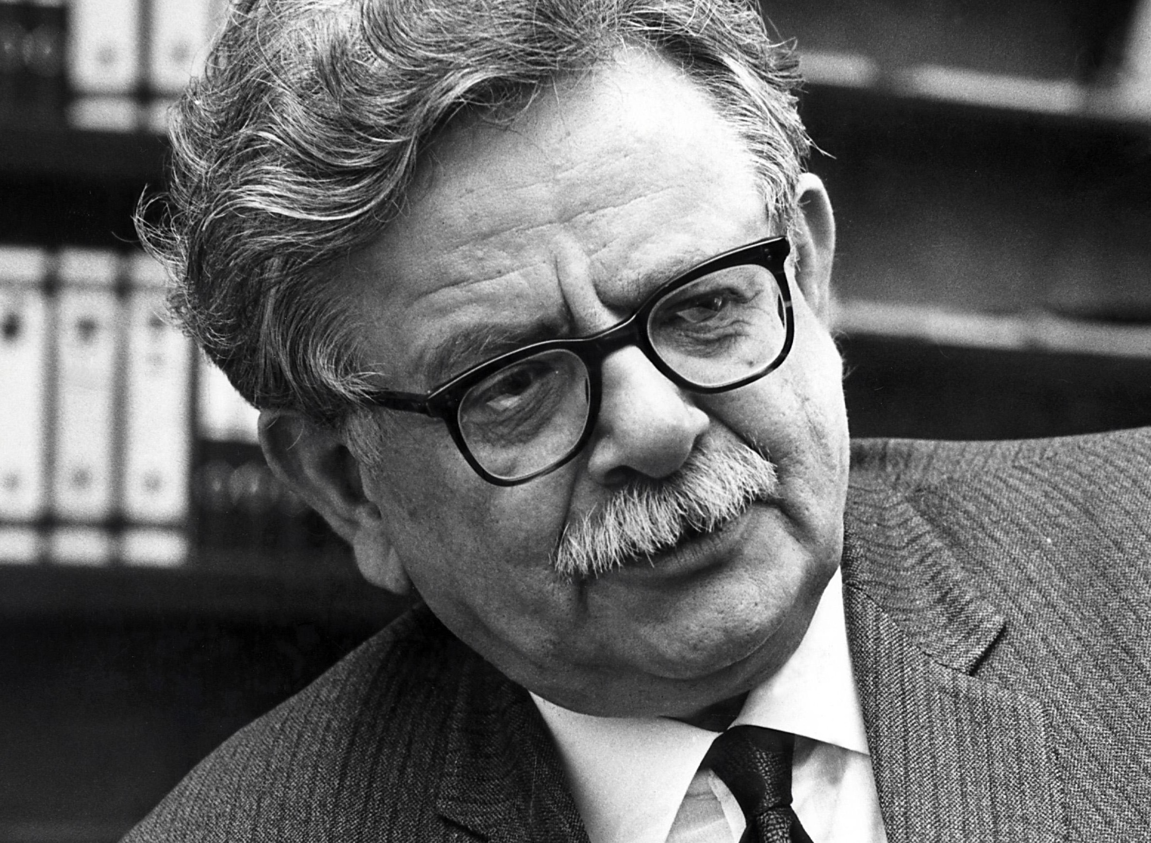 Элиас рубинштейн. Элиас рубинштейн писатель. E. Элиас канетти. Элиас рубинштейн википедия.